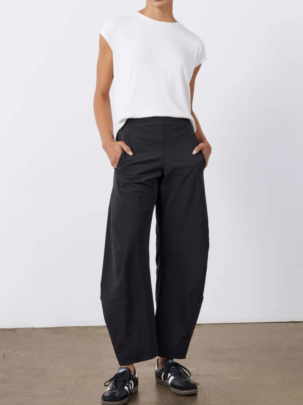 Ruti Nwt The On The Loose Work Pants Standard Length Black Size 12